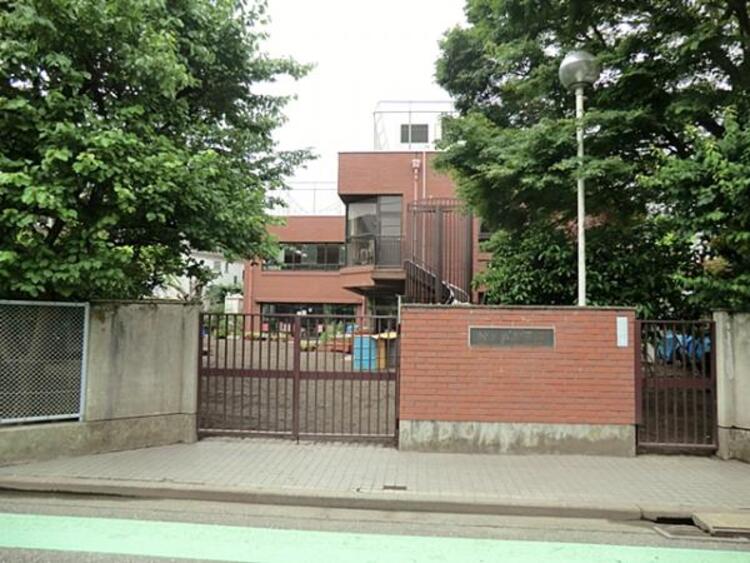 周辺 桜ケ丘幼稚園  500m