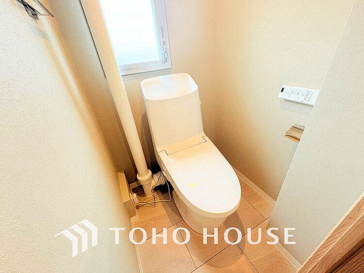 トイレ トイレには快適な温水洗浄便座付