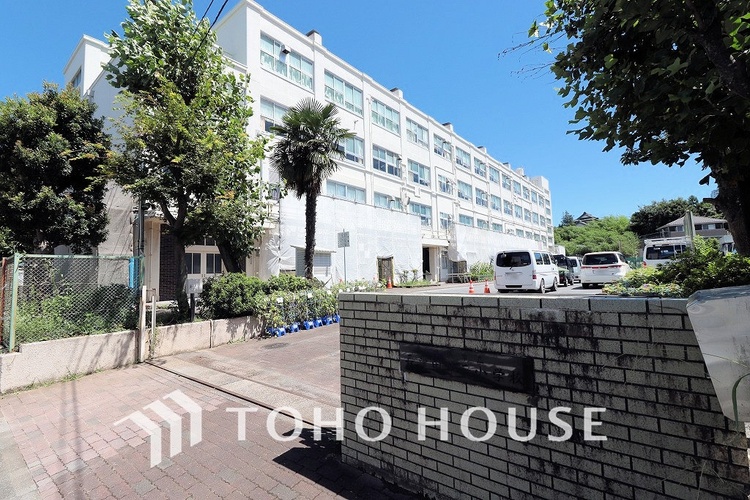 周辺 横浜市立長津田第二小学校　距離1900ｍ
