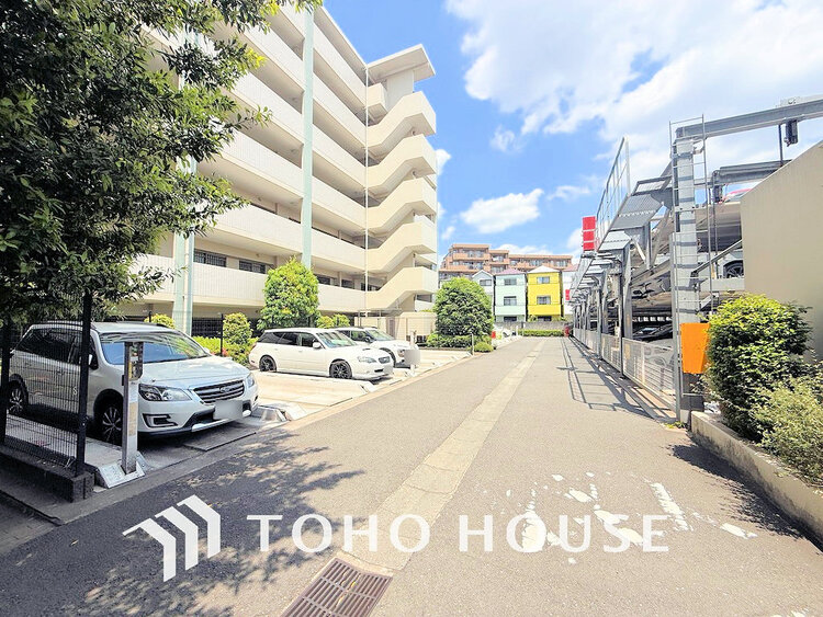 駐車場 駐車場（料金・空き状況はご確認ください）