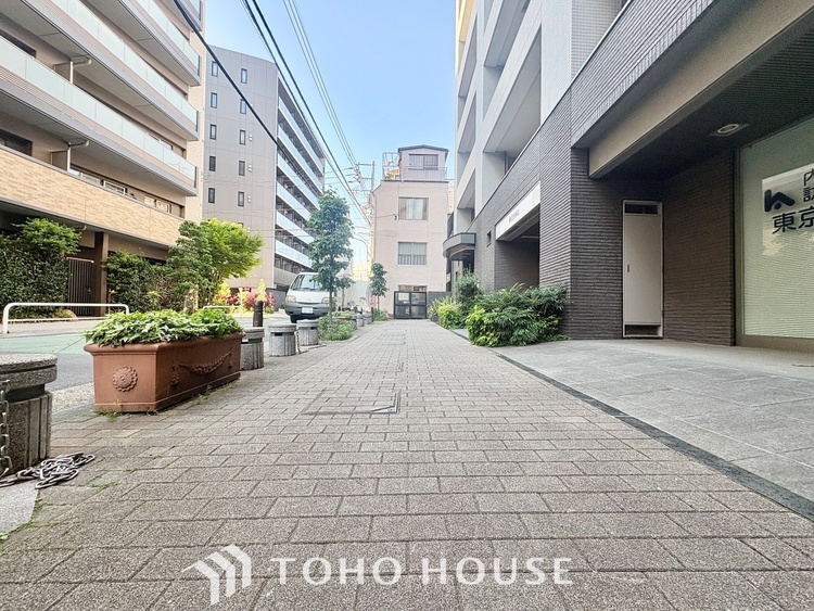 外観 現地に実際に行ってみることでしか感じられないことがたくさんあります。周辺環境や街の雰囲気など、たくさんのことを感じていただけます。是非一度ご見学くださいませ。