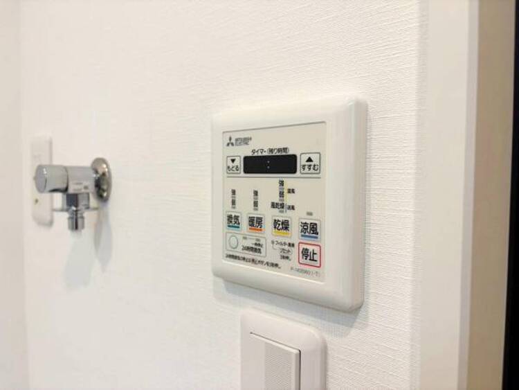 設備 【設備】給湯リモコンは忙しい奥様も家事しながら指一本で操作が出来て楽々！
