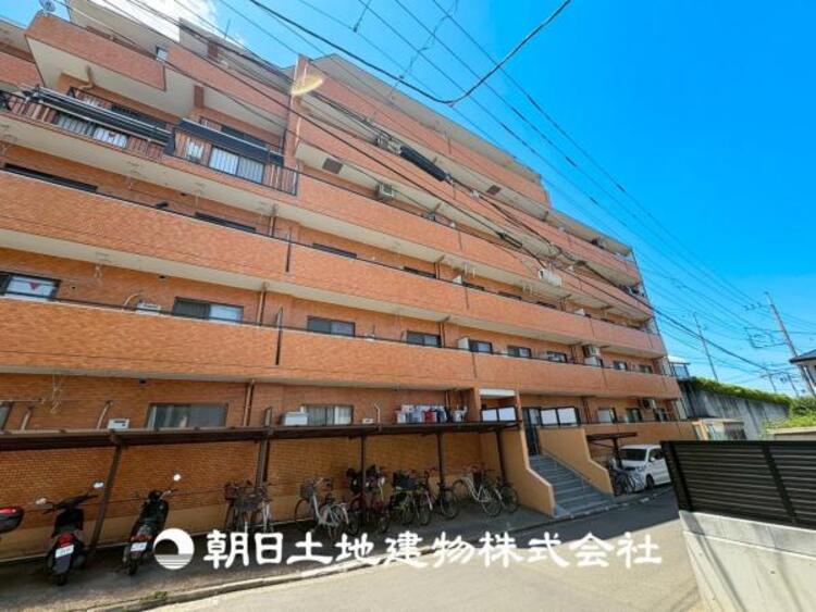 外観 【外観写真】温かい太陽を感じる事ができるのは、目の前に遮るものが無いから。彼方に広がる風景が絵画のように広がります。