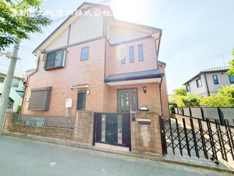 外観 毎日のお散歩も楽しく緑に恵まれた静かな住環境となります！！！伸び伸びスローライフを叶えてくれる物件！自然豊富な季節の移ろいを身近に感じられる環境は空間に彩りを添えておしゃれな住空間を作り上げます！ 
