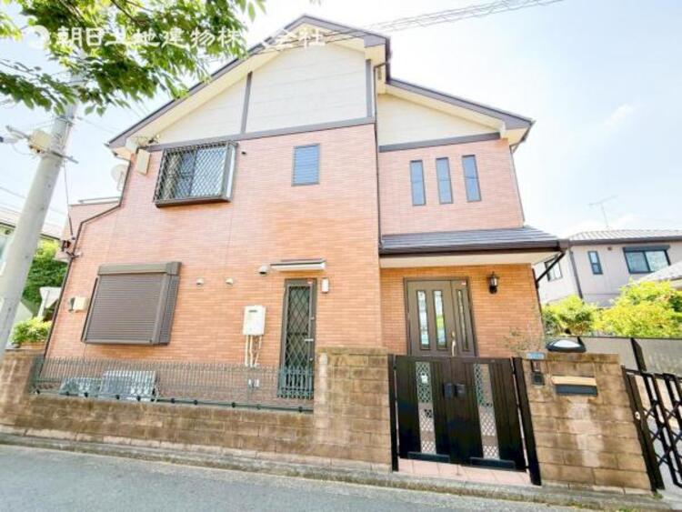 外観 閑静な住宅地の立地の為、気持ちよく過ごすことが出来そうです！やさしい陽とやわらかな風が生活を彩ります　ゆとりがあり、心地よく落ち着いて過ごせる日常は次世代にもつなげていきたい大切な資産です！ 