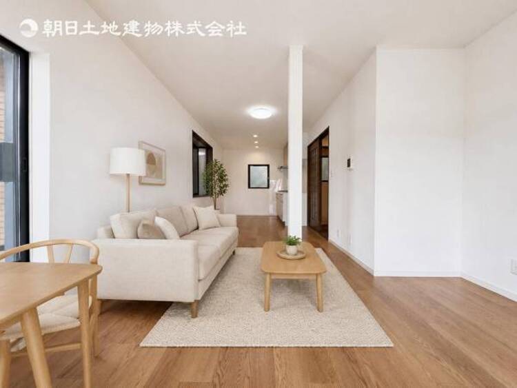 居間 家の良し悪しだけではなく周辺環境も重要なポイントとなります！ご案内時に周辺環境もご案内いたします！ 