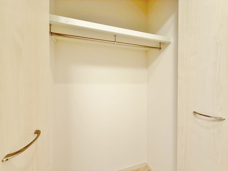 収納 居室にはクローゼットがあり、荷物もスッキリ収納して快適にお過ごしいただけます。