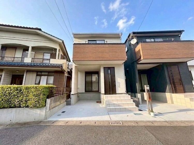 外観 現地に足をお運びいただいた際には、周辺散策などをお勧めいたします。