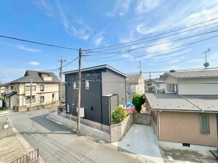 バルコニー 頬をなでる、優しい風を感じることが出来ます。