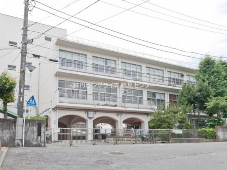 周辺 横浜市立老松中学校　580ｍ