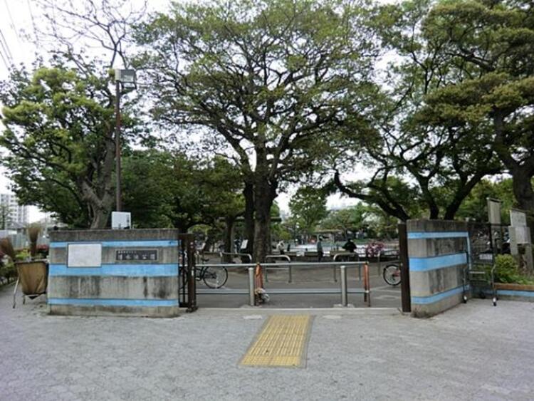 周辺 清水池公園　450ｍ
