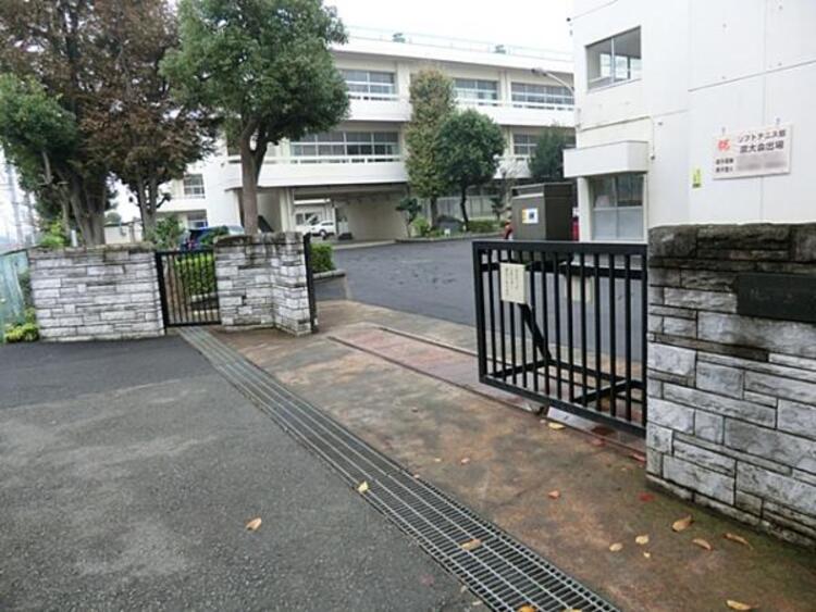 周辺 横浜市立菅田中学校  1530m