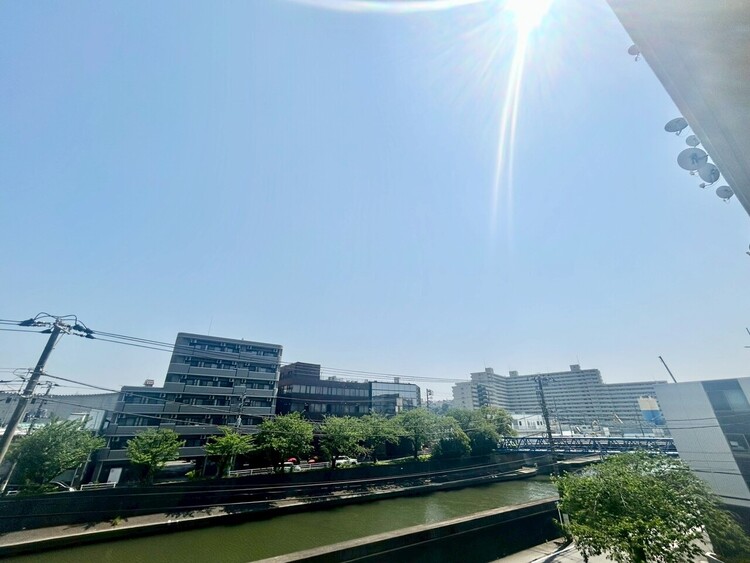 その他 眺望や窓からの景色が良いと、家で過ごす時間も快適です。