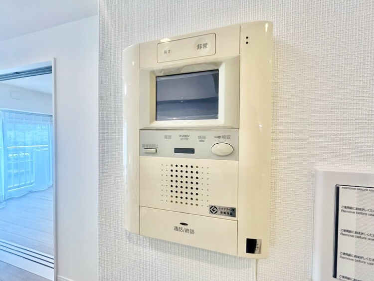 その他 誰が来てもわかる様にモニター付きインターホンを設置。