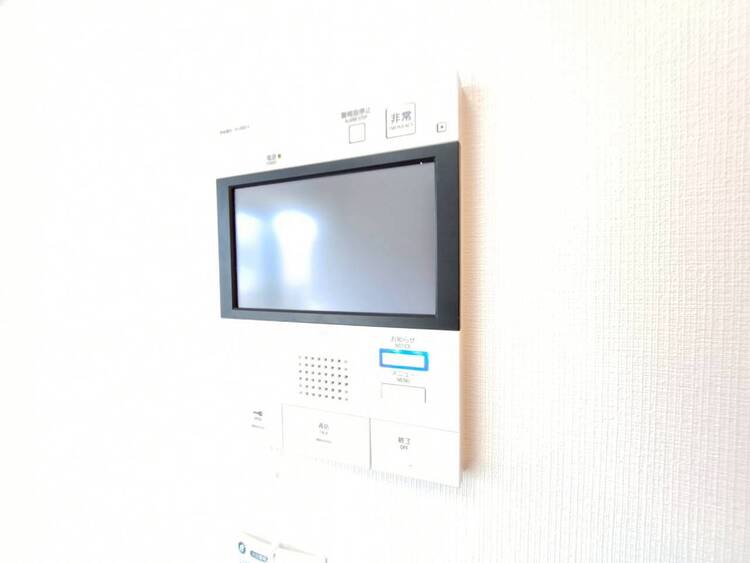 その他 誰が来てもわかる様にモニター付きインターホンを設置。