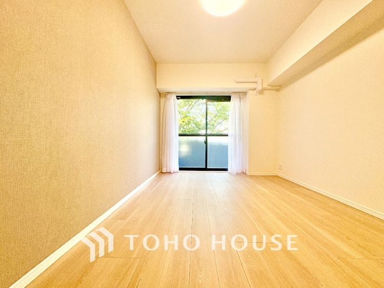 内装 【居室】シンプルで使いやすく、どんな家具にも馴染む居室です。