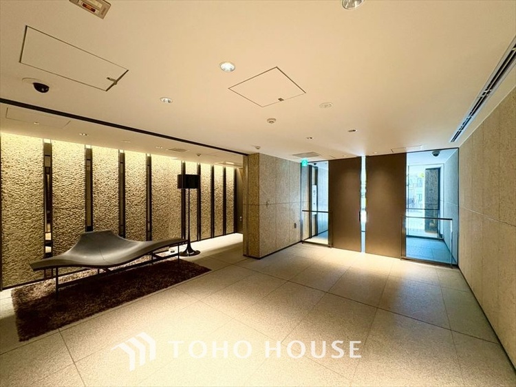 その他 【ENTRANCE】◆そびえ立つ◆我が家のシンボル。遠くの空が赤く染まる夕べが待ち遠しい。