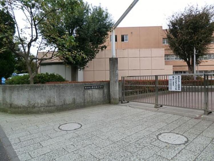 周辺 横浜市立荏田南中学校まで約1900ｍ