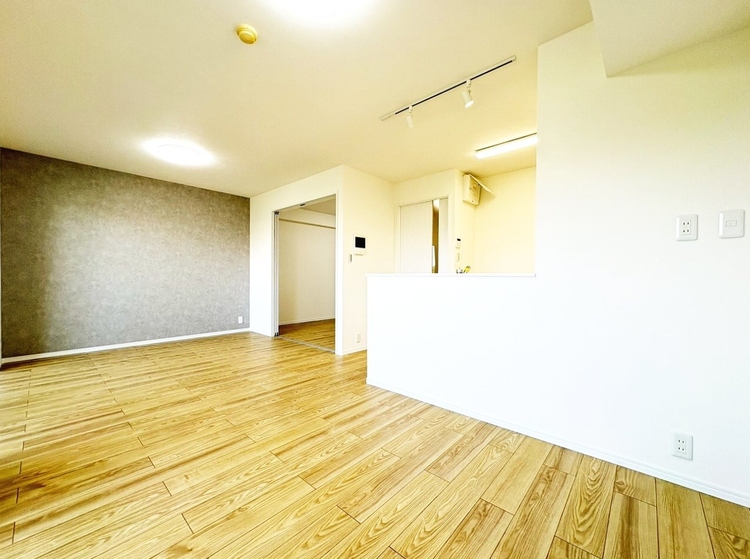 居間 豊かな居住性と、安心感を満たすクオリティが見事に調和した住空間。