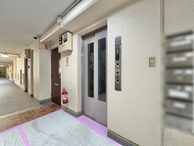 設備 エレベーターの管理も、きちんと行き届いてます。