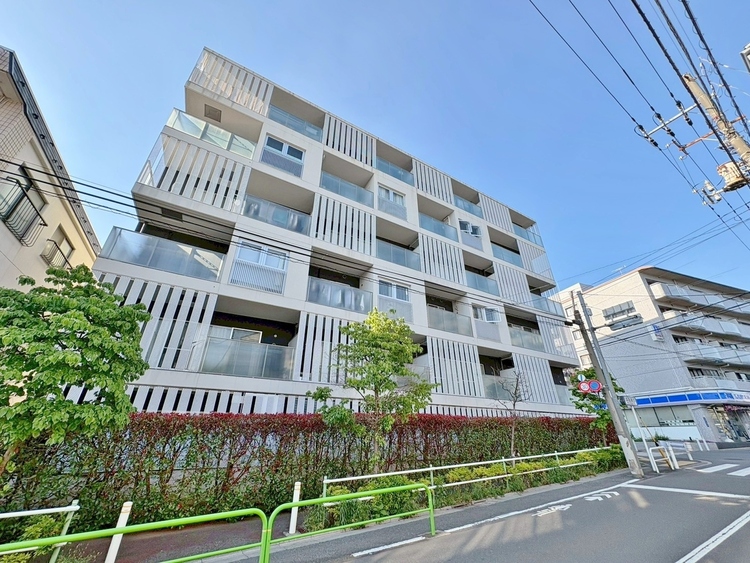外観 現地に足をお運びいただいた際には、周辺散策などをお勧めいたします。