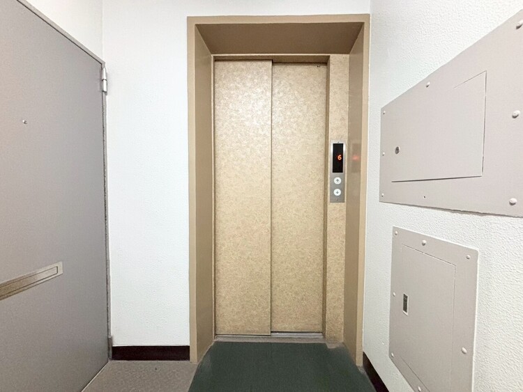 その他 エレベーター完備のため荷物が多くなっても安心。