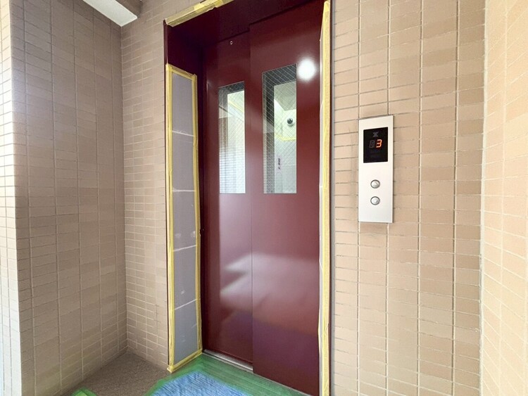 その他 エレベーター完備のため荷物が多くなっても安心。