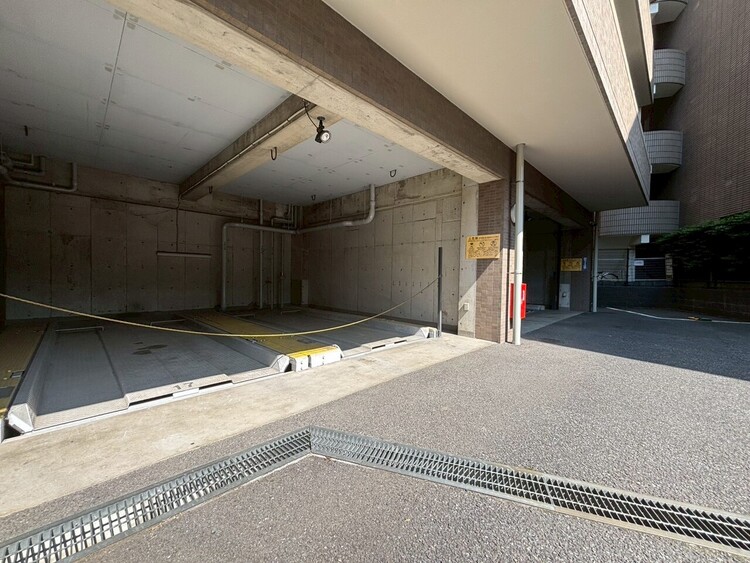 その他 駐車スペースが嬉しいですね。※空き状況は都度ご確認下さい。