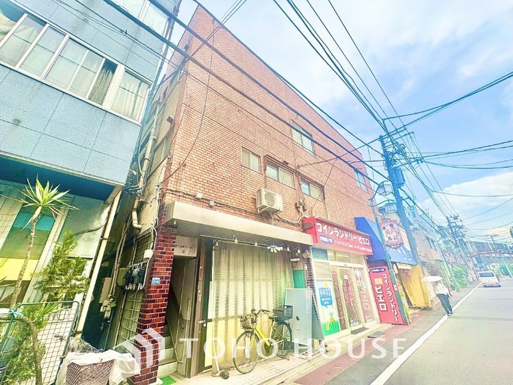 外観 漂う上質な空気感、マンションに入れば「おかえりなさい」と笑顔で迎えてくれるエントランス。最良の心配りを感じるマンションでした。