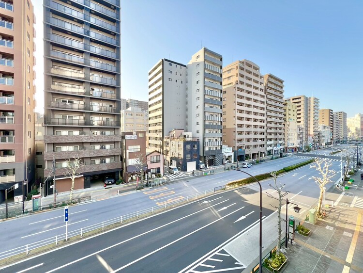 その他 眺望や窓からの景色が良いと、家で過ごす時間も快適です。