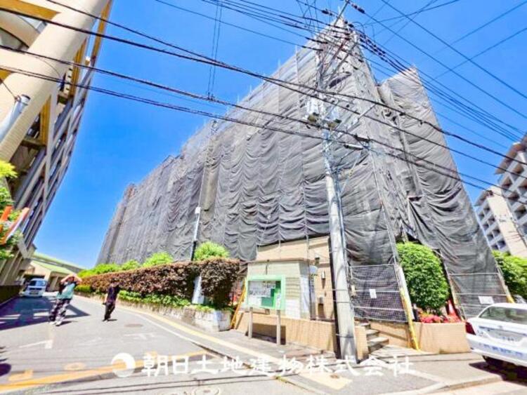 外観 【外観写真】時間のゆとりと空間、暖かな陽光がもたらす光と風を独占してください。