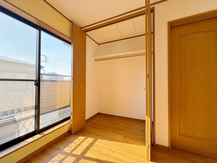 収納 居室にはクローゼットがあり、荷物もスッキリ収納して快適にお過ごしいただけます。