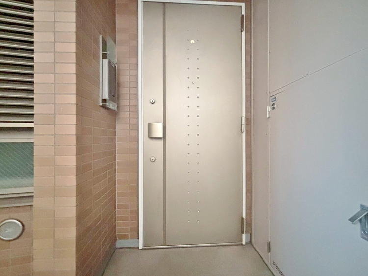 玄関 玄関を開ければ、そこは安らぎのご自宅。