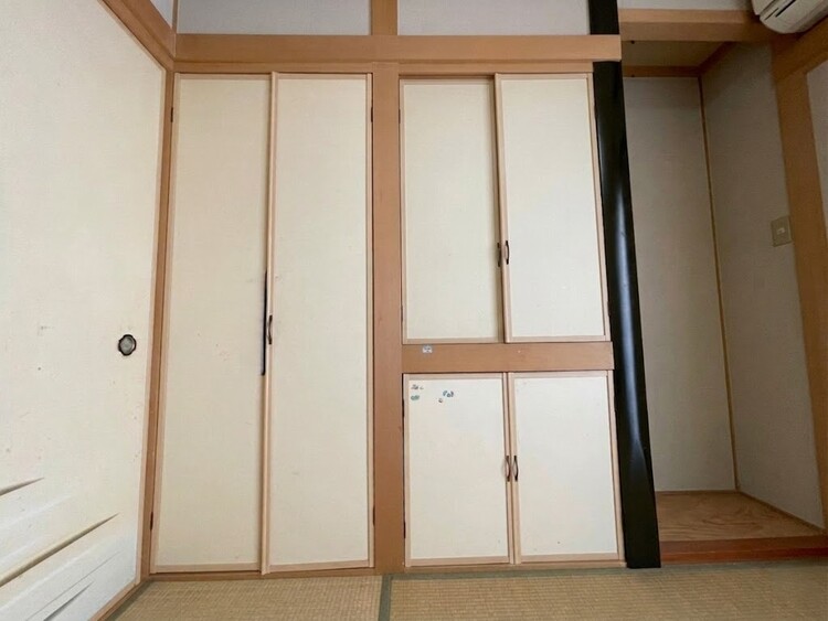収納 居室にはクローゼットがあり、荷物もスッキリ収納して快適にお過ごしいただけます。※加工により家具消しを施しております。