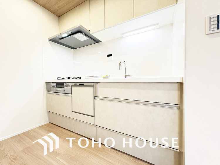 キッチン シンプルな部屋の雰囲気に溶け合うナチュラルキッチン