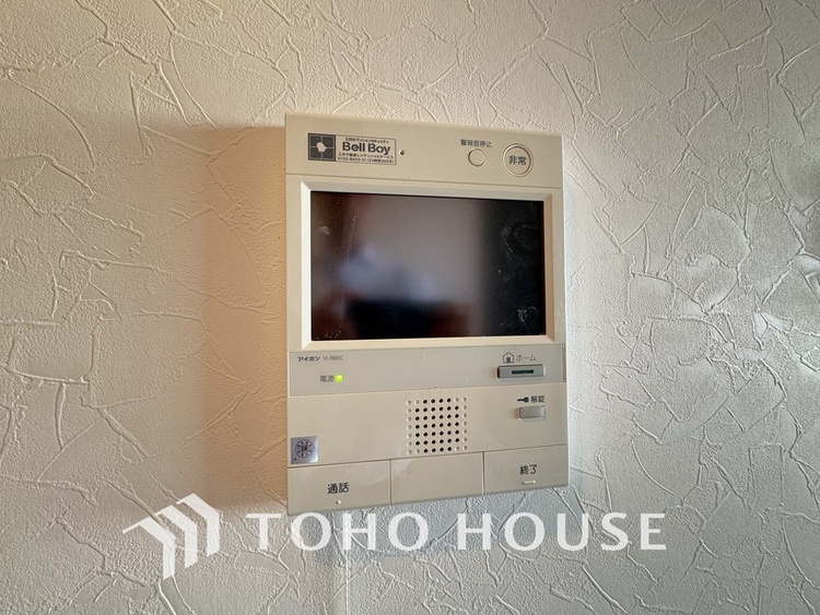 その他 来客が一目でわかるモニター付きインターホン