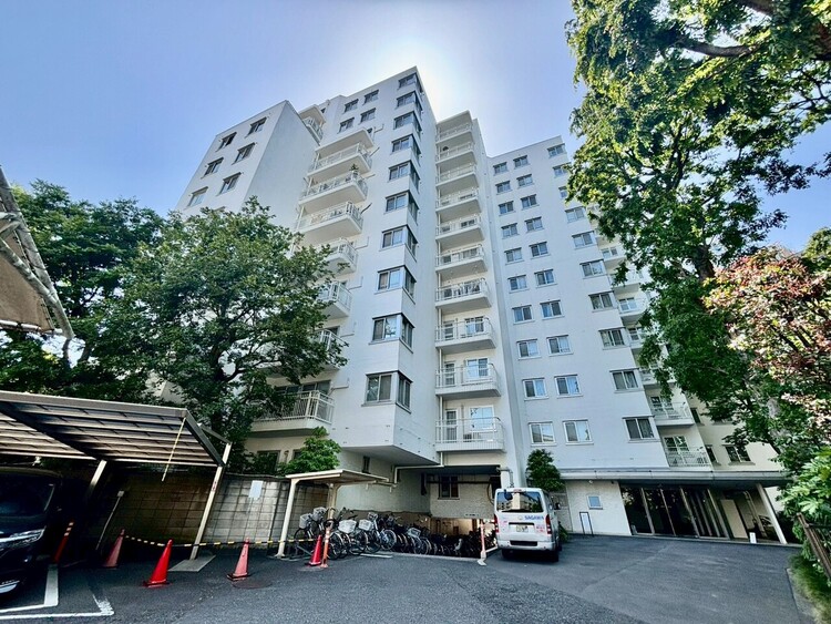 その他 飽きのこないシンプルモダンな外観です。