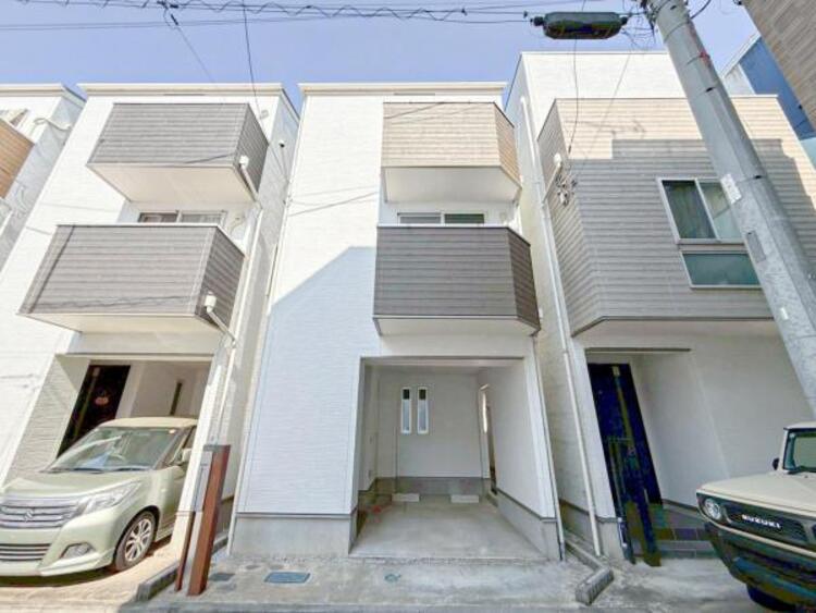 外観 陽射しと心地よい風が自慢の立地！新鮮な空気と光が広がる空間！生活を豊かにする大切なファクターです！　快適な住居がもたらす洗練された充足は生活に満足をあたえ、本当の豊かさを感じることができるでしょう！ 