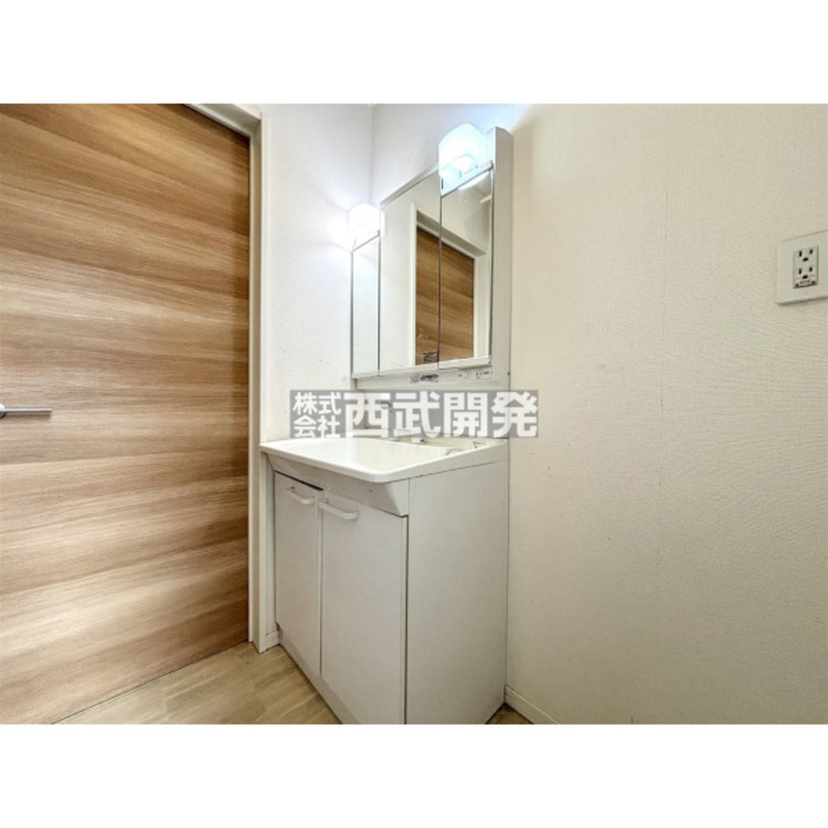 洗面 リフォーム前の画像です