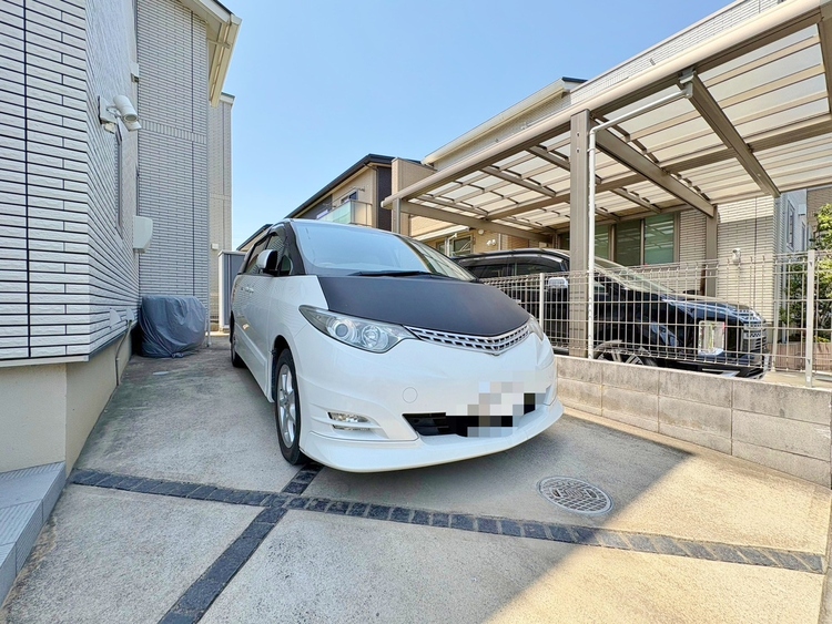 駐車場 本物件の駐車スペースです。車種制限のある場合もございますので、お気軽にお問い合わせくださいませ。