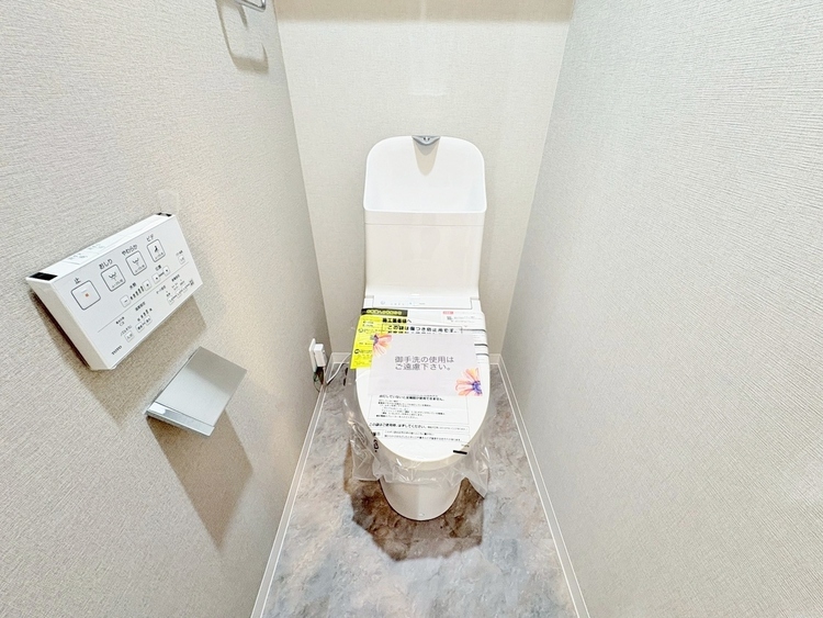 トイレ 暮らしの中のさりげないひとときの快適さにも、こだわりを、持って設備を配しております。