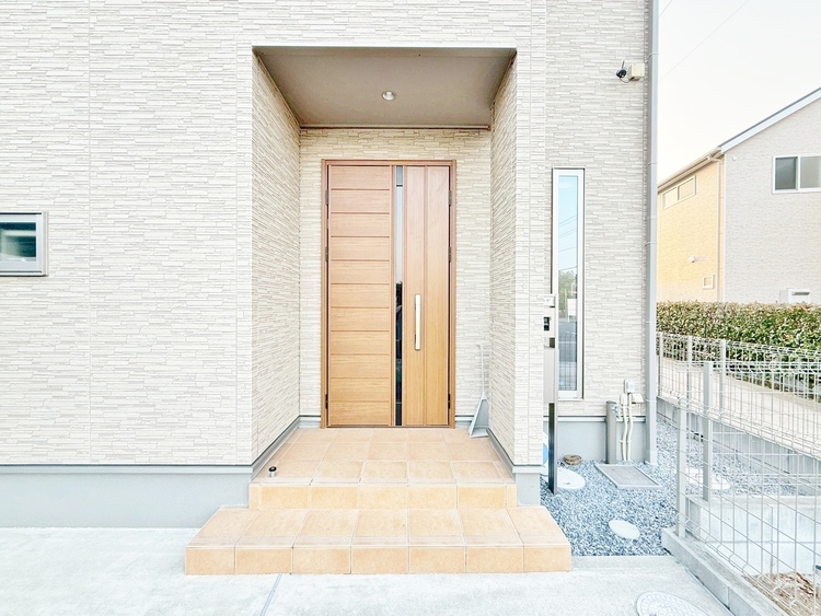 玄関 玄関を開ければ、そこは安らぎのご自宅。