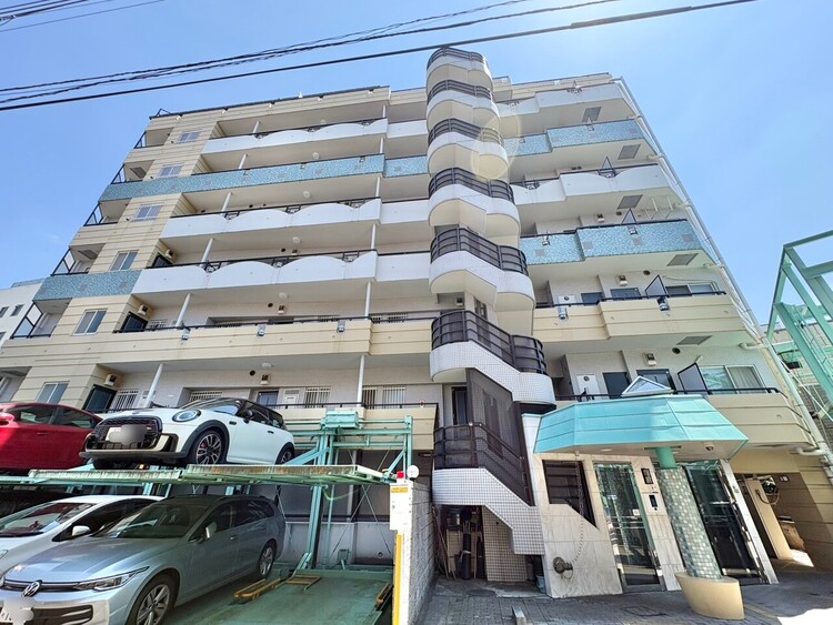 外観 資料には掲載していない情報が、現地にはたくさんあります。是非一度、現地をご確認ください。