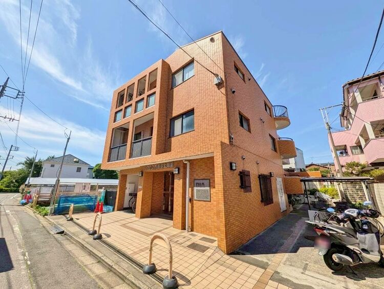 外観 資料には掲載していない情報が、現地にはたくさんあります。是非一度、現地をご確認ください。