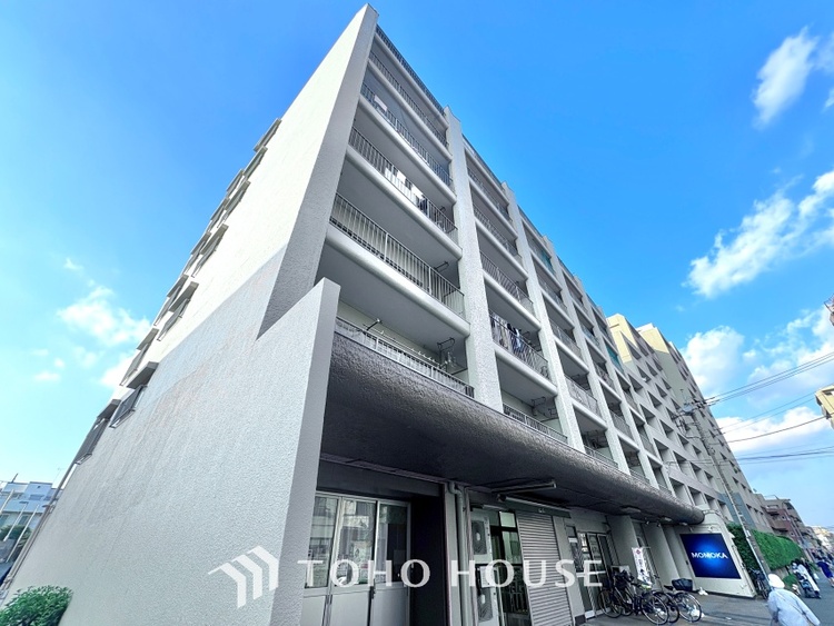 外観 漂う上質な空気感、マンションに入れば「おかえりなさい」と笑顔で迎えてくれるエントランス。最良の心配りを感じるマンションでした。