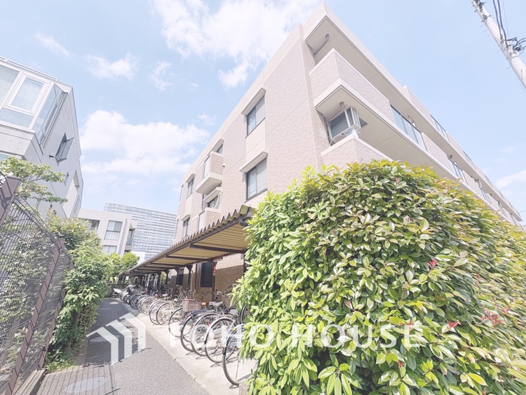 その他 【BALCONY】◆BLUE SKY◆自然の心地よさに包まれる。大開口の外に広がるのは爽やかな青空。