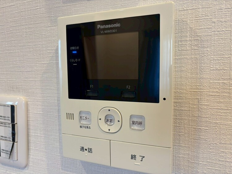 その他 誰が来てもわかる様にモニター付きインターホンを設置。