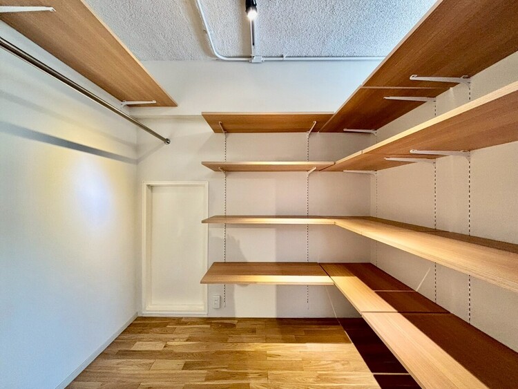 その他 家電やスーツケース、ストック品など何でも片付く嬉しい空間です。