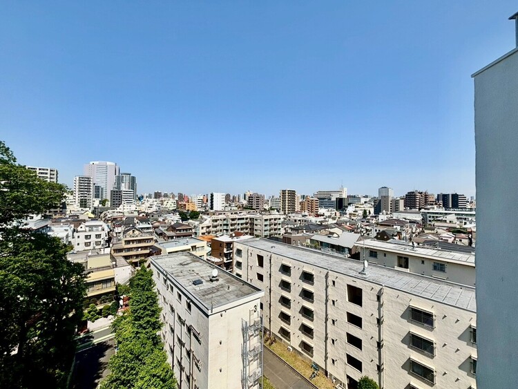 その他 眺望や窓からの景色が良いと、家で過ごす時間も快適です。