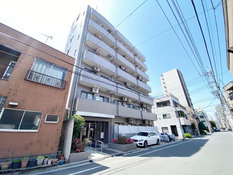 その他 飽きのこないシンプルモダンな外観です。